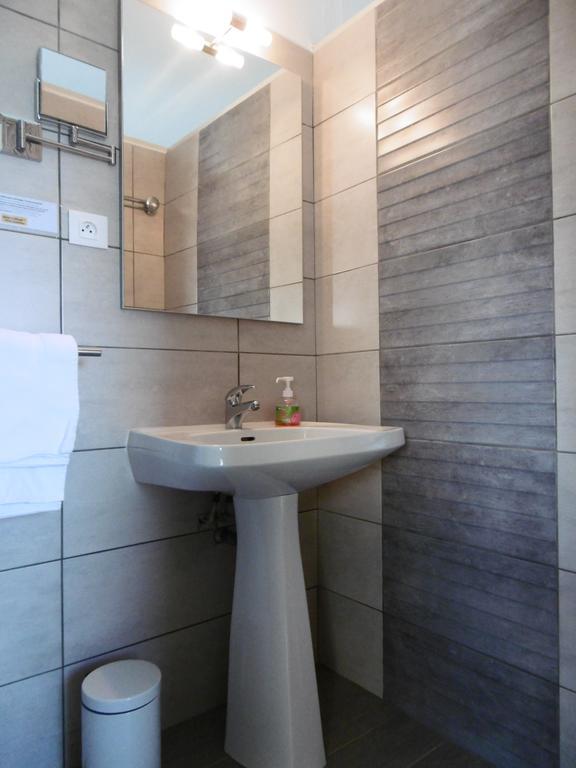 Hotel Le Littoral Lézardrieux エクステリア 写真